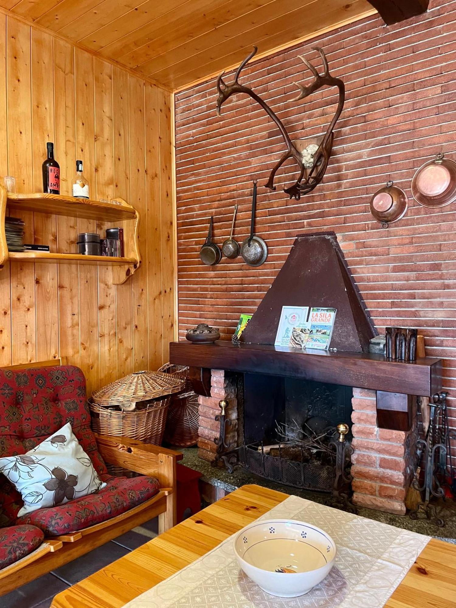 Cavaliere  Chalet Natura La Taverna Dei 3 Porcellini מראה חיצוני תמונה