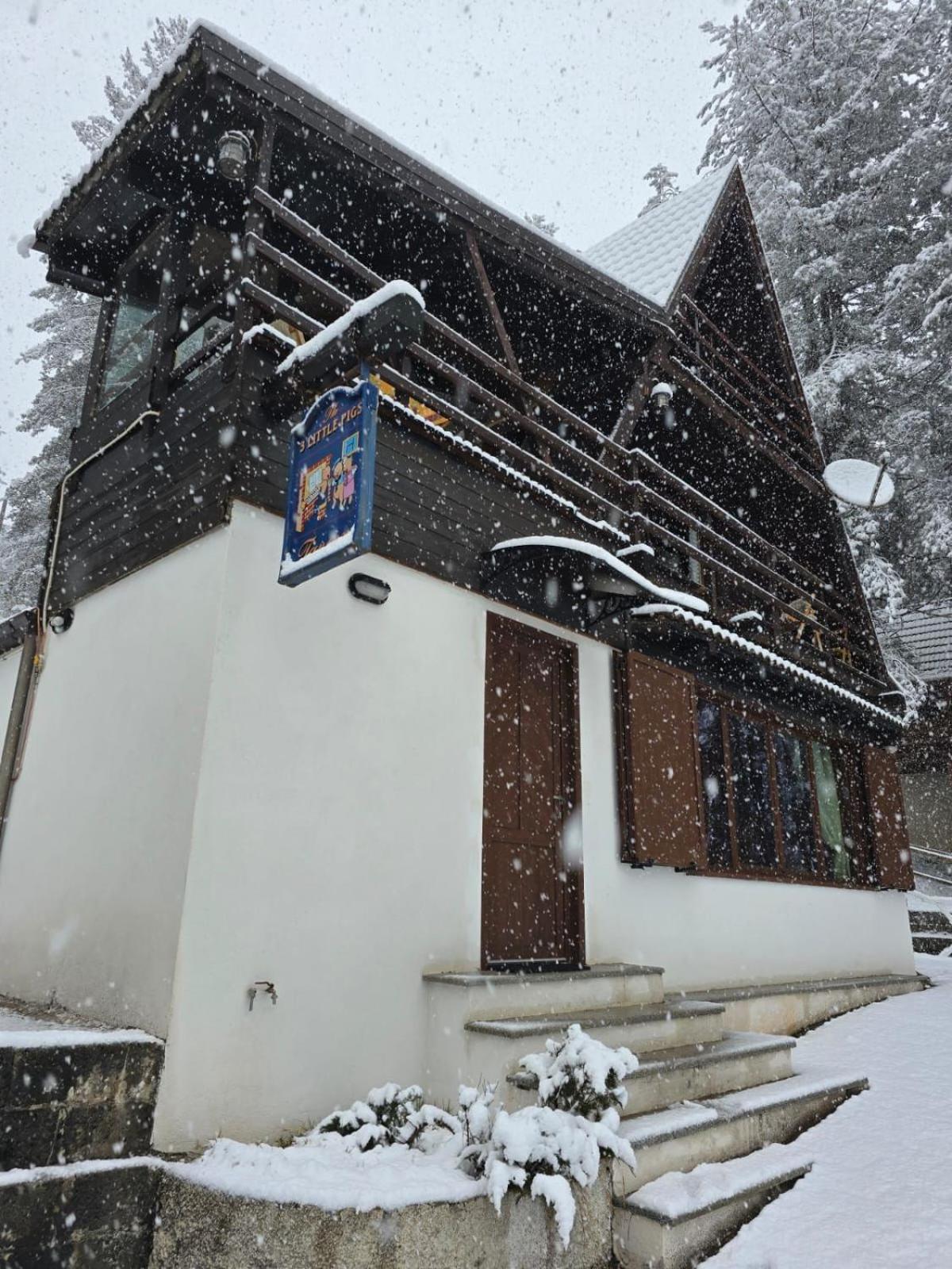 Cavaliere  Chalet Natura La Taverna Dei 3 Porcellini מראה חיצוני תמונה